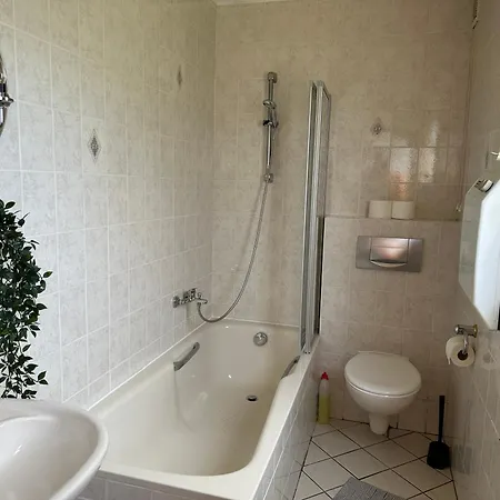 Worker Place Mit Wintergarten *